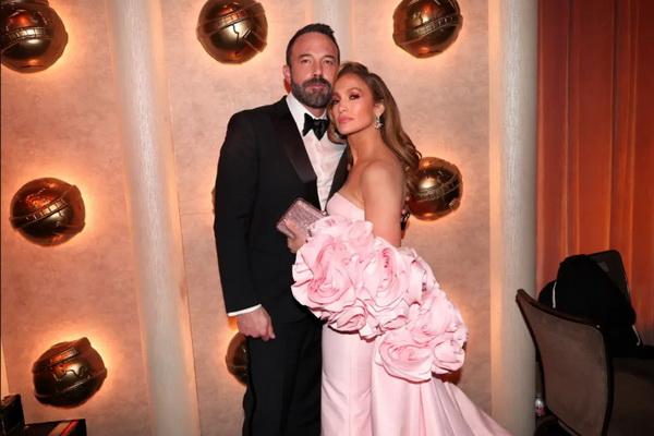 Jennifer Lopez Gugat Cerai Ben Affleck Tepat di Hari Ulang Tahun Ke-2 Pernikahan