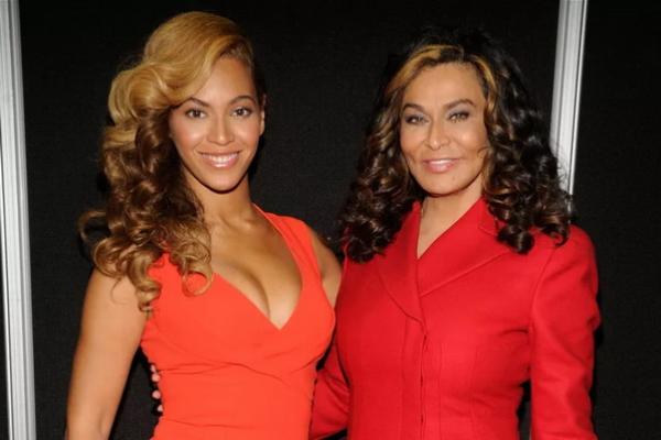 Tina Knowles Kenang Masa Kecil Beyonce yang Pemalu dan Sering Diintimidasi