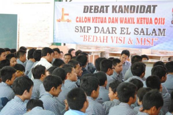 Kegiatan siswa Daar El Salam yang sekolahnya berada di Bojong Kulur, Kabupaten Bogor, Jawa Barat  
