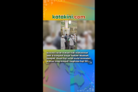 Suasana ziarah makam nabi muhammad SAW di komplek masjid Nabawi Madinah