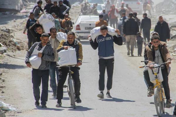 Di Gaza Utara, Keluarga yang Kelaparan Bertahan Hidup hanya dengan Roti