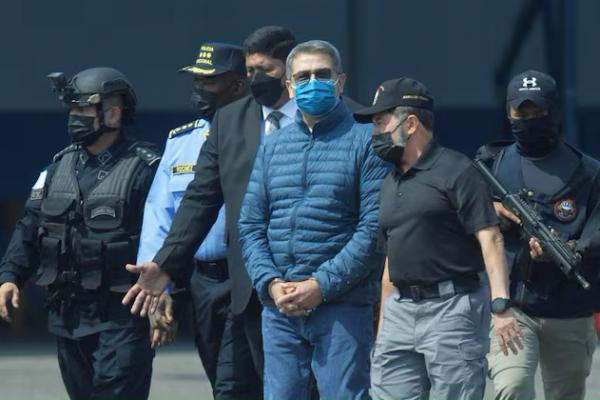 Mantan Presiden Honduras Hadapi Hukuman 40 Tahun Penjara atas Kasus Narkoba di AS