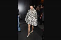 Pakai Jubah Macan Tutul, Kylie Jenner Dibilang Meniru Gaya Bianca Censori Istri Kanye West 
