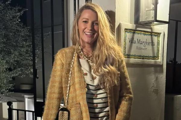 Liburan ke Italia, Blake Lively Dapat Teman-teman Baru di Perjalanan