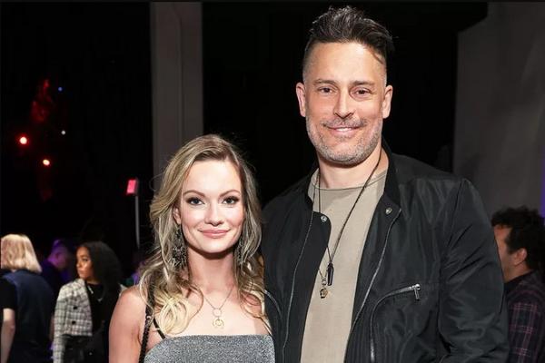 Becerai dari Sofia Vergara, Joe Manganiello Liburan Romantis dengan Caitlin O`Connor