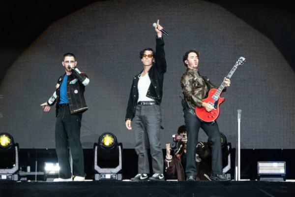 Joe Jonas Hindari Nyanyikan Lagu yang Dulunya Terinspirasi dari Sophie Turner