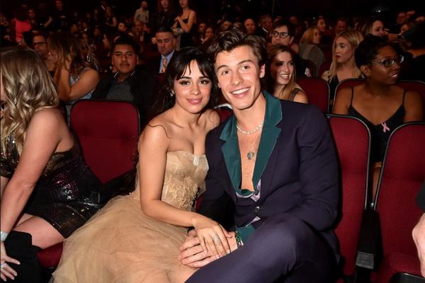 Nonton Bareng Copa America, Camila Cabello dan Shawn Mendes Kembali CLBK?