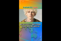 Machine Gun Kelly Tampil Perdana dengan Taring Baru Mencolok