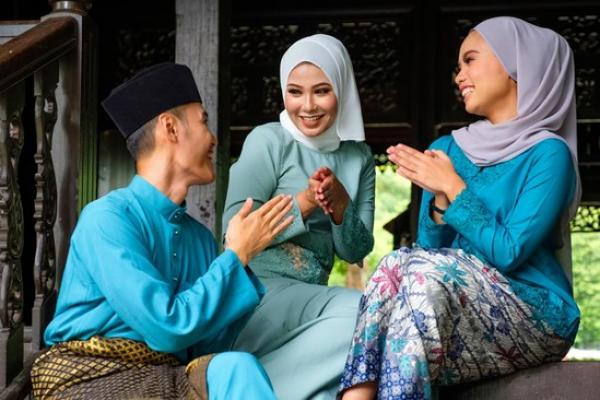 10 Keistimewaan Mengucapkan Assalamualaikum