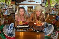 Kini Berusia 44 Tahun, Supermodel Gisele Bundchen Rayakan Ultah Bareng Kembarannya