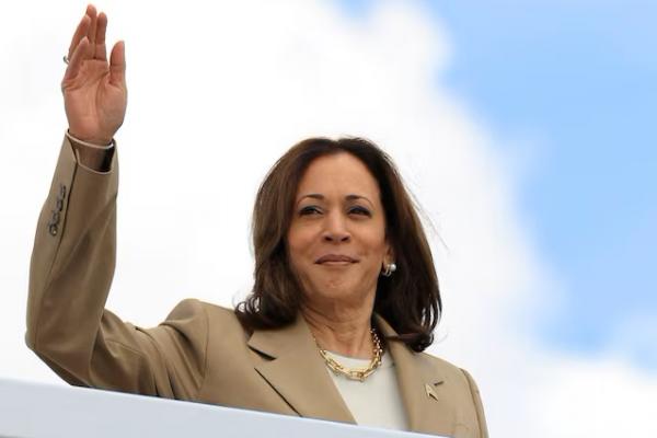 Harris Terus Melaju dengan Kampanye Kilat dan Ungguli Trump
