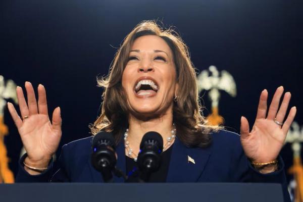 Kamala Harris Unggul Tipis Atas Trump dalam Survei Terbaru Pilpres AS