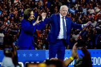 Harapan Demokrat Meningkat, Harris dan Walz Memulai Tur Bus di Georgia