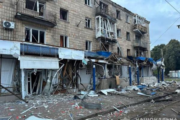 Kuasai Uktaina Timur, Rusia Menggempur Pusat Kereta  Transportasi Dekat Garis Depan