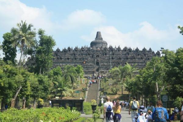Berbagai Mitos Candi Borobudur, Ada Jalur Gaib