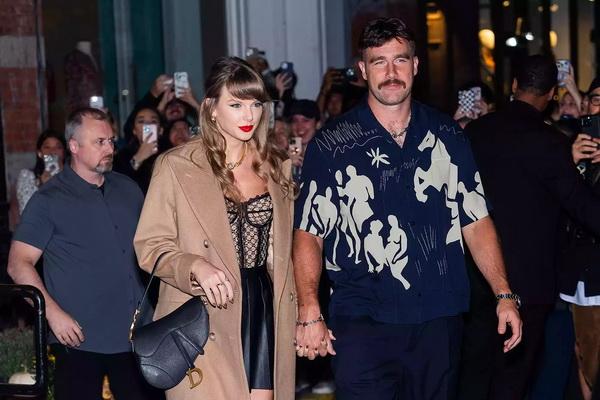 Taylor Swift dan Travis Kelce Terlihat Pertama Kalinya Setelah Super Bowl 2025 di Park City
