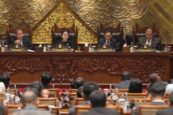 DPR Maraton Tetapkan Anggota AKD, Berikut Daftarnya