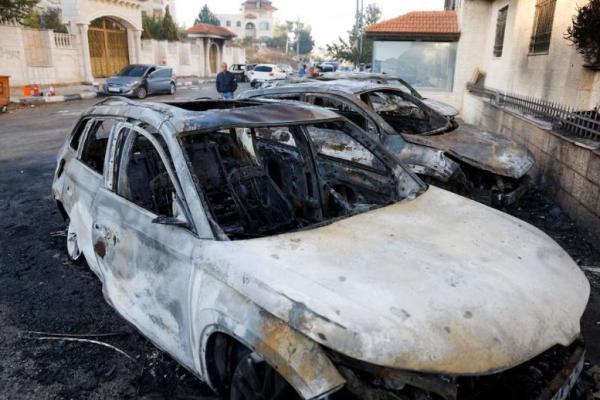 Kekerasan Tepi Barat Meningkat, Pemukim Israel Bakar 20 Mobil di Pinggiran Ramallah