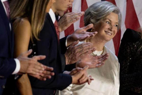 Trump Pilih Susie Wiles, Manager Kampanyenya sebagai Kepala Staf Gedung Putih