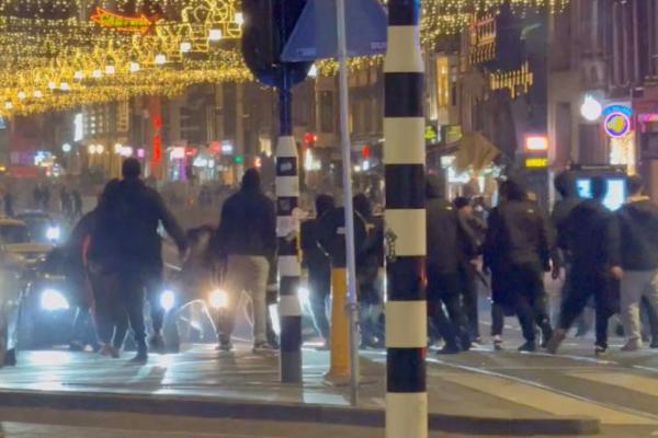 Amsterdam Melarang Unjuk Rasa Usai Pasukan Antisemit Serang Penggemar Sepakbola Israel