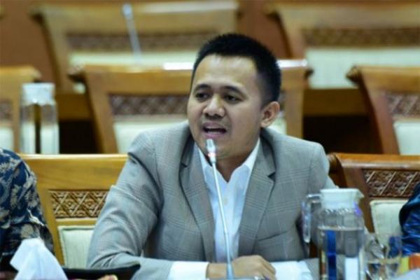 Banyak Korban Hingga Bunuh Diri, DPR: Pemerintah Tak Berdaya Tangani Pinjol