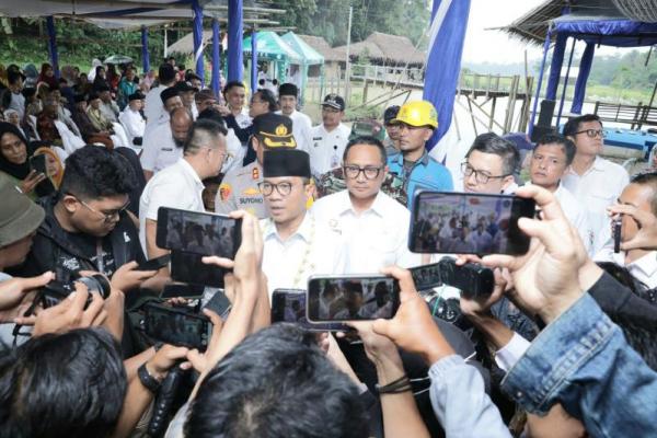 Mendes Yandri Minta Daerah Utamakan Pembangunan Desa
