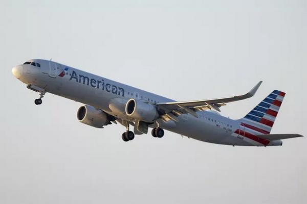 Hindari Gunung di Hawaii, Pesawat American Airlines Lakukan `Pendakian Cepat`