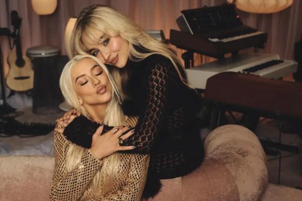Christina Aguilera Kejutkan Penggemar Sabrina Carpenter Tampil di Konser Penyanyi Espresso