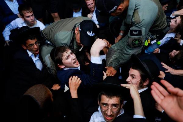 Israel Perintahkan Lebih Banyak Penganut ultra-Ortodoks Ikuti Wajib Militer