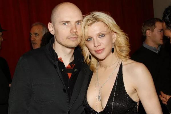 Billy Corgan Ikut Lelang untuk Menangkan Lirik Lagu `Violet` dari Mantan Pacarnya Courtney 