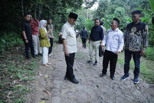 Miris Lihat Jalan Rusak, Mendes Yandri Hubungi Menteri PU