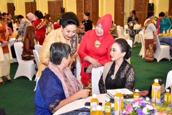 MPR Sambut Baik Wacana Penggunaan Kebaya di Lingkungan Pemerintahan