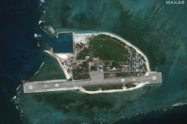 Citra Satelit Tunjukkan Kapal China Berkumpul Dekat Pulau yang Disengketakan