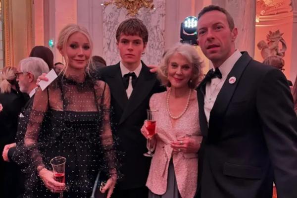 Gwyneth Paltrow dan Mantan Suaminya Chris Martin Kompak Dukung Putri Mereka di Pesta Debutan Paris