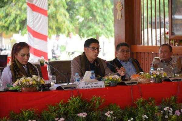 Hindari Konflik, Komisi III Nilai Penting Legalisasi Tambang Rakyat