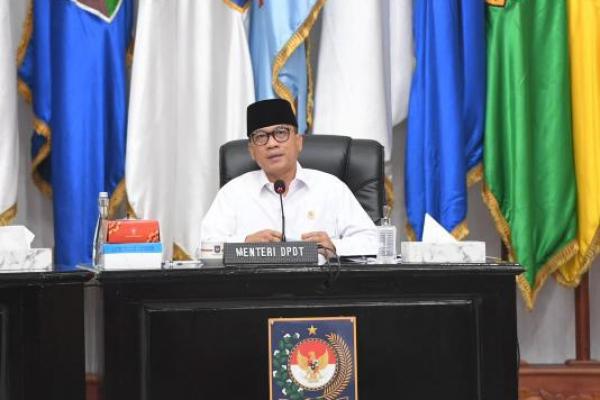 Mendes PDT Godok Aturan Perlindungan Pekerja Migran dari Desa