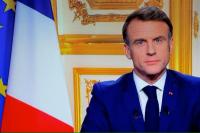 Macron Tolak Mundur, Salahkan Kubu Sayap Kanan dan Kiri Atas Krisis Prancis