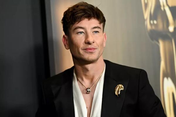 Putus dari Sabrina Carpenter dan Dituduh Selingkuh, Barry Keoghan Menonaktifkan Instagramnya