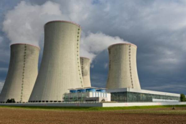 Ilustrasi pembangkit listrik tenaga nuklir (PLTN). 