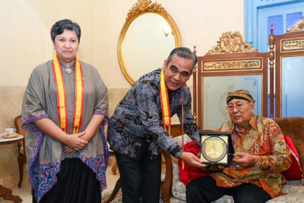 Ketua MPR Kunjungi Keraton Surakarta, Bahas Pelestarian Budaya