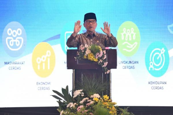 Mendes Yandri Dorong Pertumbuhan Desa Cerdas di Indonesia