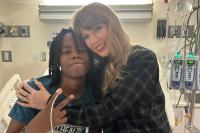 Pasien Anak-anak Merasa Terharu dan Istimewa Dikunjungi Taylor Swift  