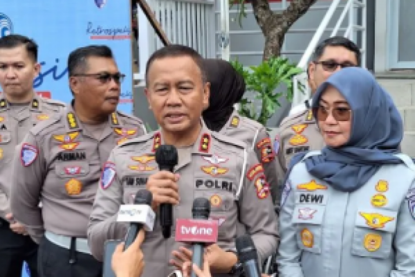 Selama Libur Nataru, Polri Batasi Jam Operasi Angkutan Barang