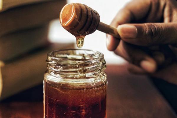 Simak, Ini 7 Manfaat dari Madu