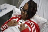 Jalani Transplantasi Ginjal Babi, Wanita Berusia 53 Tahun Ini Akui Merasa Lebih Sehat