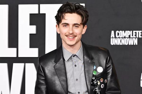 Selalu Kalah di Golden Globe dan Oscar, Ini yang Dilakukan Timothee Chalamet untuk Menghibur Diri