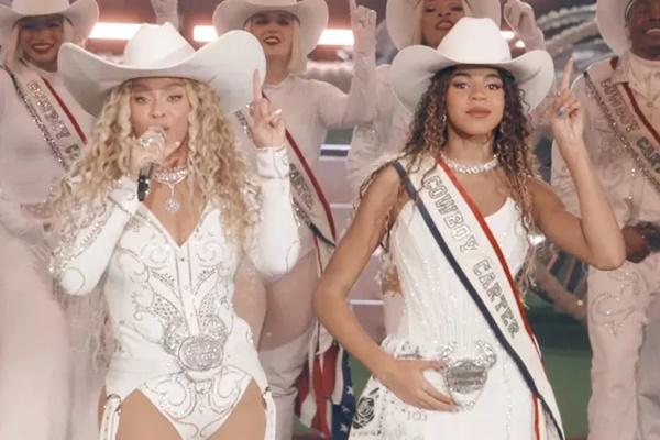Cantik dan Berbakat, Blue Ivy Terlihat Sangat Mirip dengan Ibunya Beyonce. (FOTO: NETFLIX) 