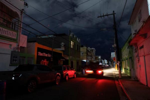 Jaringan Listrik Puerto Rico Ambruk, Butuh Dua Hari Pemulihan