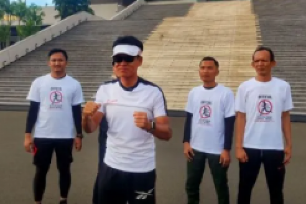 Penuhi Nazar, Anggota DPR Jalan Kaki Jakarta-Boyolali