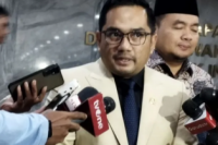 DPR Minta KPU Klarifikasi soal Rahasiakan Data Diri Capres-Cawapres